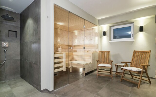 Luxury Chalet in Leogang near Ski Area