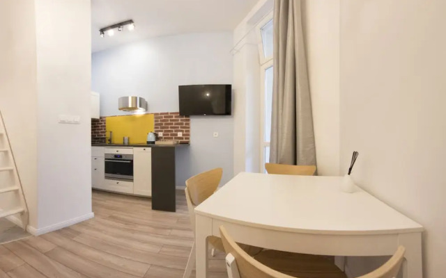 Rister Apartments