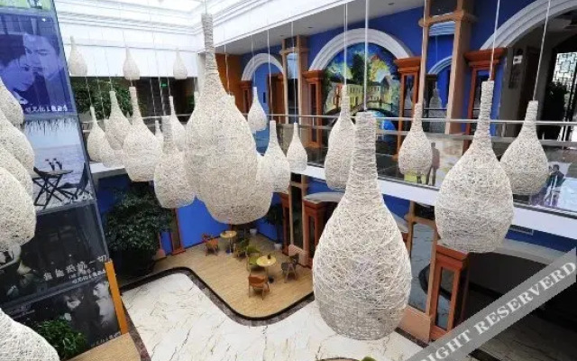 Shangshan He Li Yunqi HotSpring Hotel