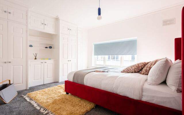 The South Kensington Place - Modern & Bright 4bdr Townhouse