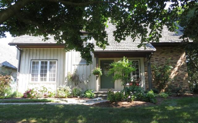 Cedar Gables Bed and Breakfast