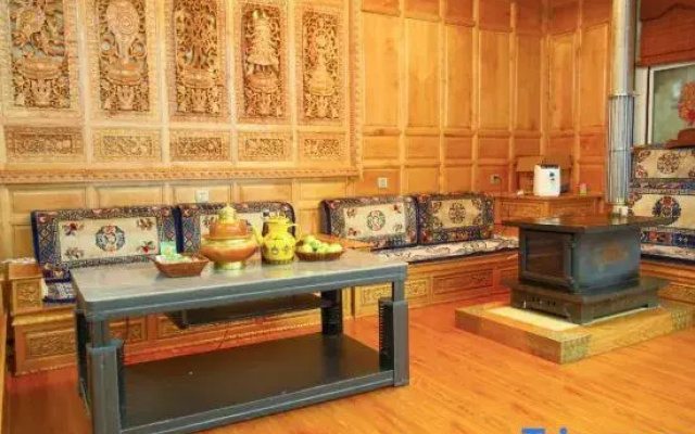 Jingying Oxygen-Supplied Homestay (Dukezong Ancient City)