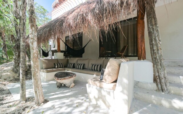 Casa Lole Private Pier Free Kayaks Paddle Boards