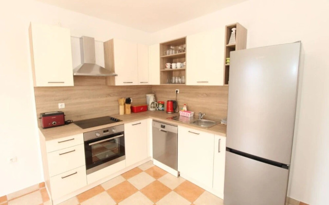 Uga2 - 70m From the Beach - A4-veliki