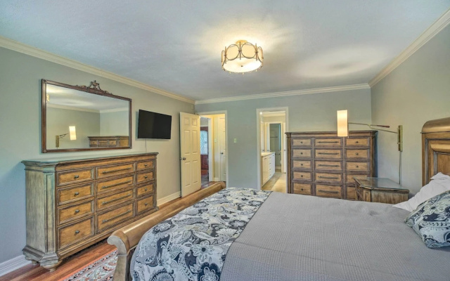Spacious Houston Home, Day Trip to Galveston!