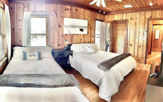 4BR, 4BA House Beach, Entertainment, Nightlife