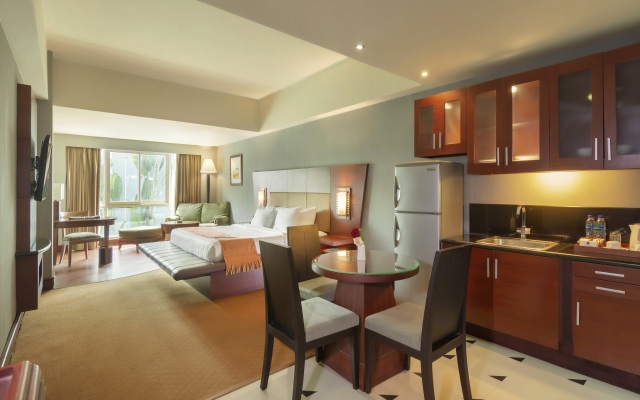 Blue Sky Hotel