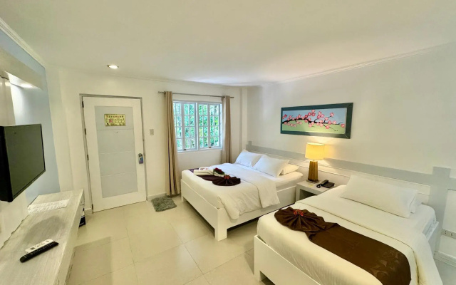 Casa Pilar Beach Resort