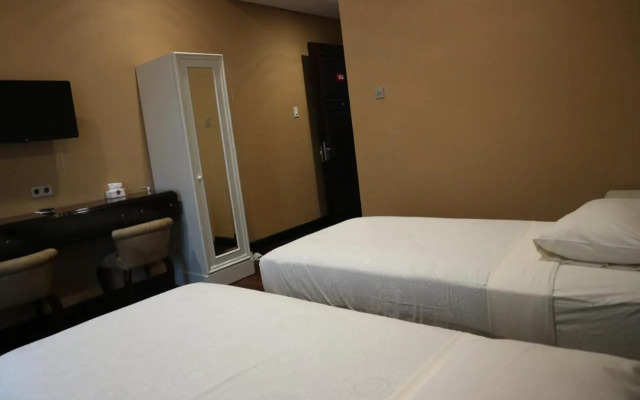 Beth Kasegaran Theresia