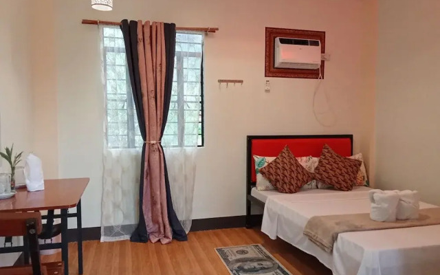 Golden Anchor- Lodge