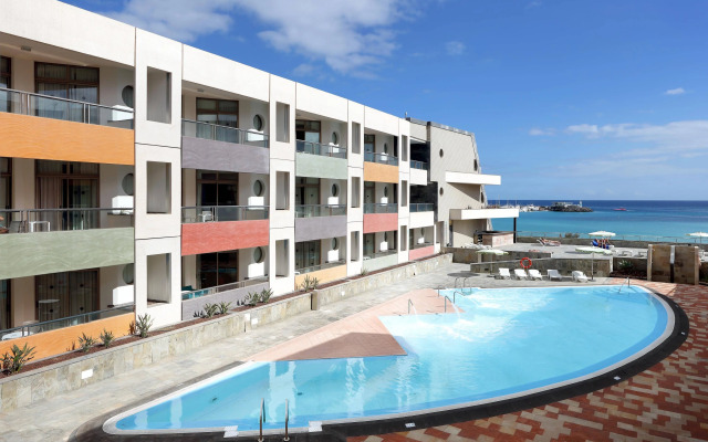 Villas Geranios Suites & Spa