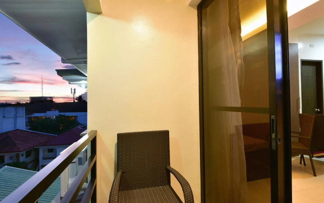 Anahaw Apartments Whitebeach