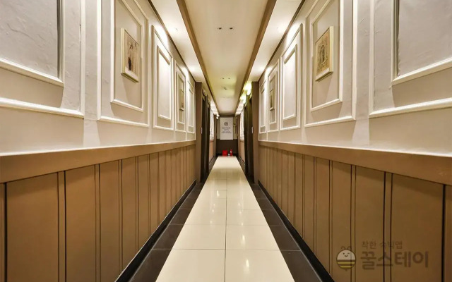 DK Hotel