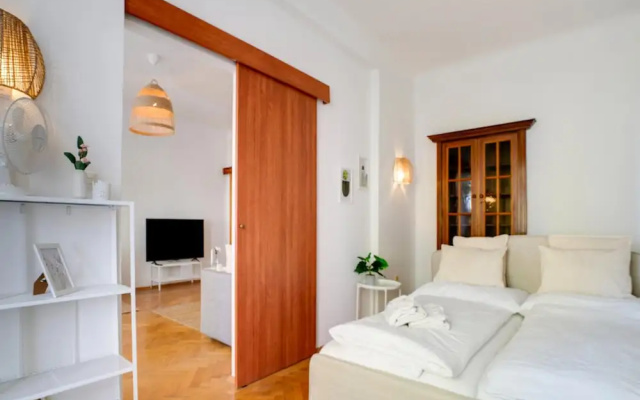 Arcadio - Modern Living
