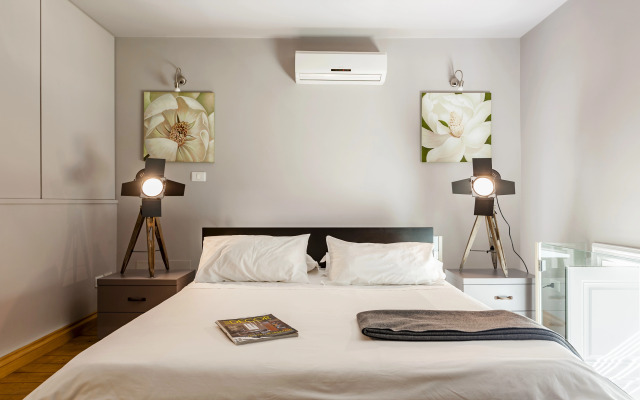 Ferrini Home Residence 150