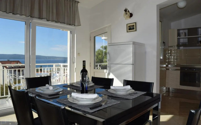 Apartments by the sea Duce, Omis - 946