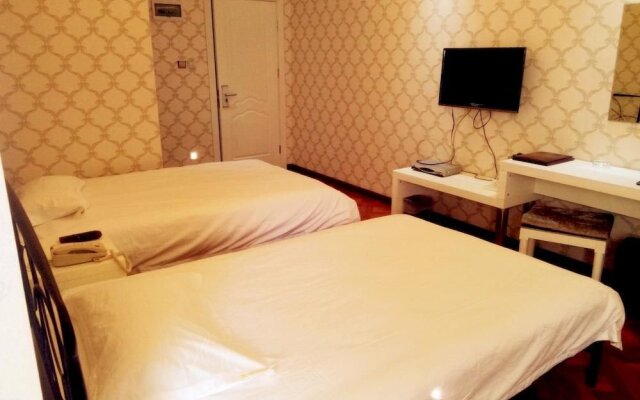 Longbai Business Hotel