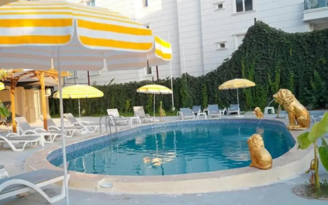 Grand Niki Hotel & Spa