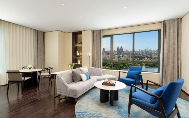 HUALUXE Shanghai Changfeng Park by IHG