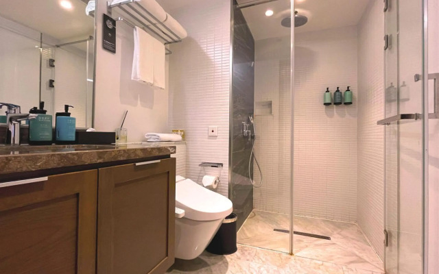 Novotel Suites Shanghai Hongqiao Hotel