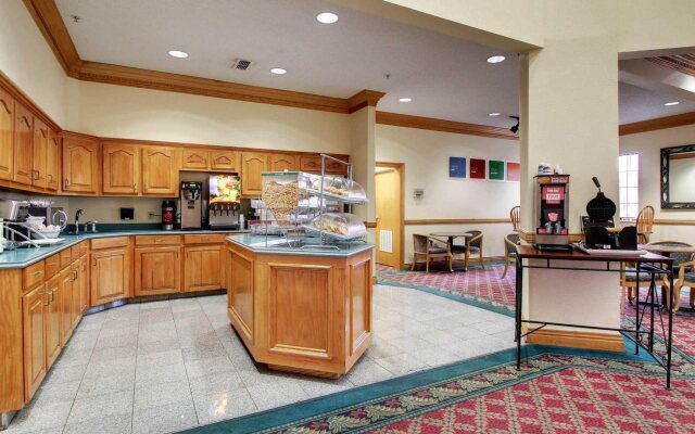 Comfort Suites Hattiesburg near University