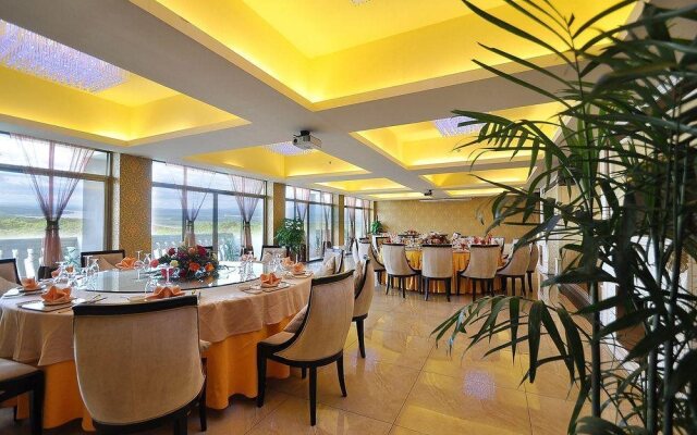 Dongzhu Big Hotel