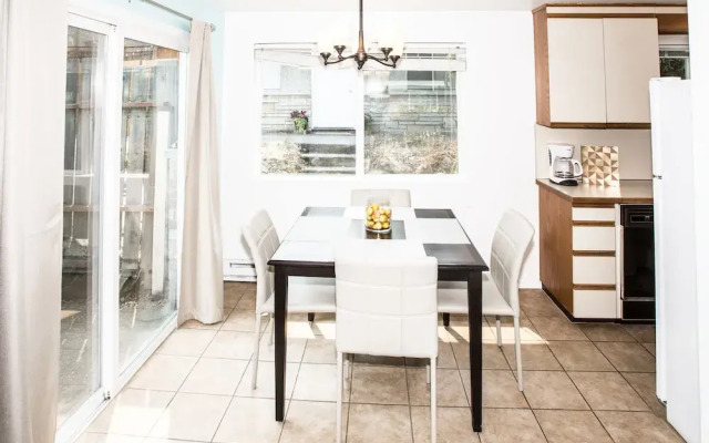 Seattle Skyline Supreme - New Apt - Sleeps 6