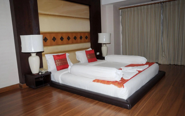 Ayutthaya Thanee Hotel