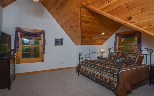 Bear Necessity 4 Bedroom House