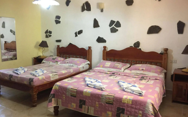 TipTop Hotel, Resto and Delishop