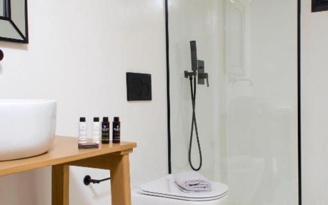 Thea Suites