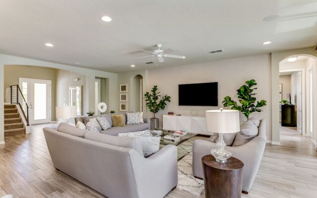 4007 Oakrise Loop
