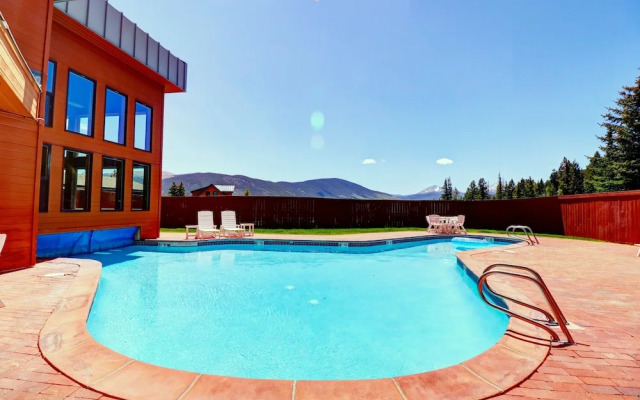 195 Summerwood 3 Bedroom Home by RedAwning