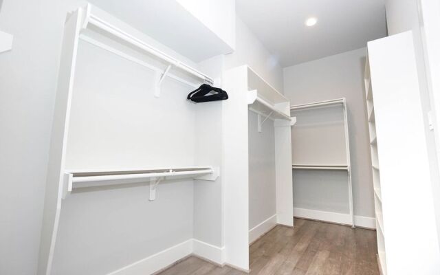 Kaizer Anthony Living