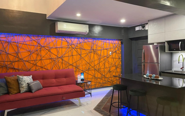CLOCKWORKORANGE Luxury Suites