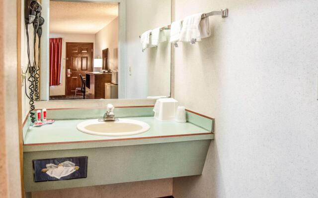 Econo Lodge Southeast Portland