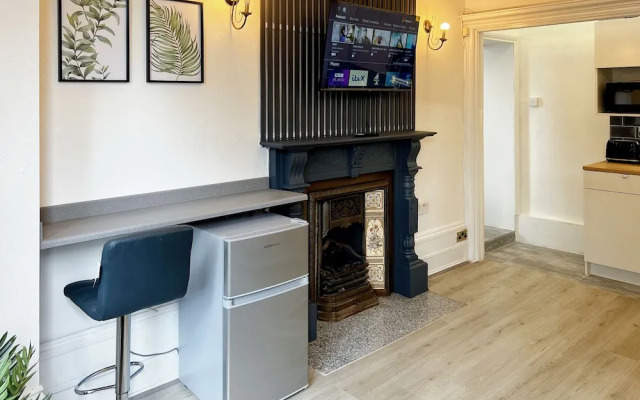 Erin Court Mansion -Suite 10