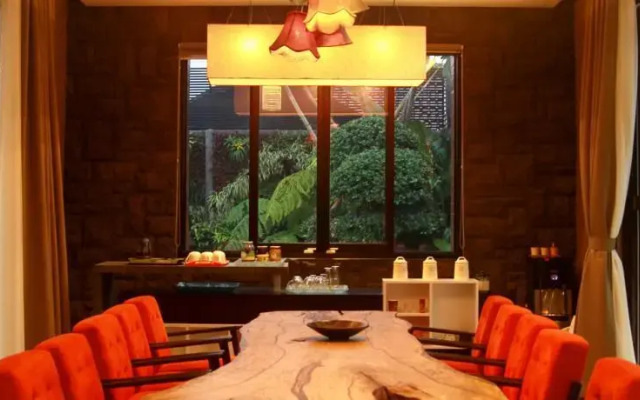 D Green Villa Lembang