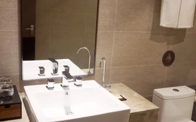 Homeinn Plus Hotel (Beijing Guangqumennei Subway Station Hongrun)