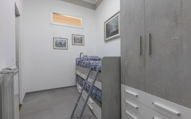 Rental in Rome Gregoriana Apartment