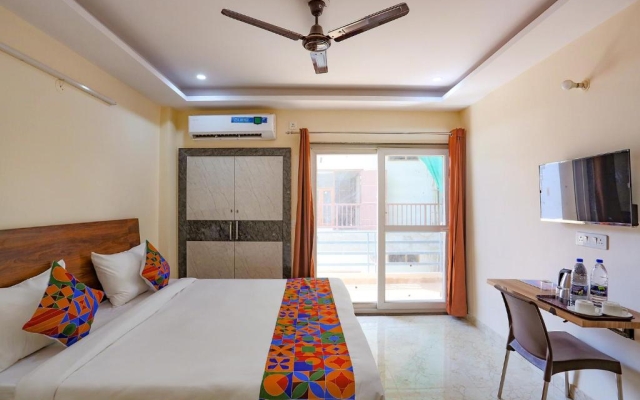 FabHotel Starlight Sanctuary