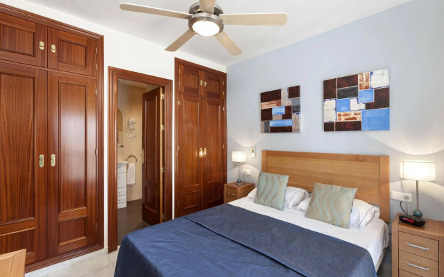 Crown Resorts Club La Riviera