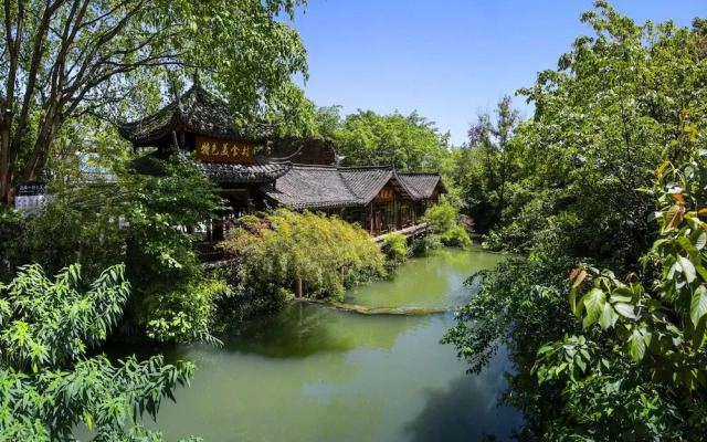 Emeishan Grand Hotel