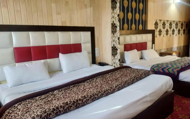 OYO 4529 Hotel Star of Kashmir