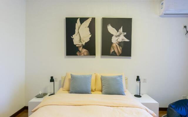 Xi’an NewTown·North Passenger Station· Locals Apartment 00125860