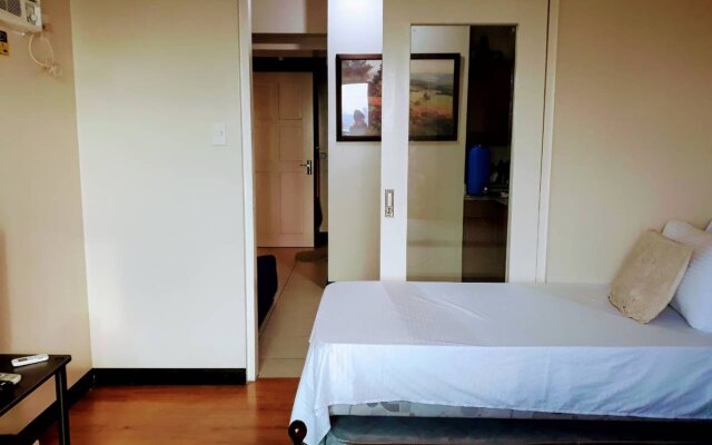 Makati CBD Resort 2 bedroom