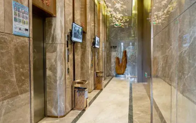 Jintian Hotel (Qionglai Dingsheng Times Plaza)