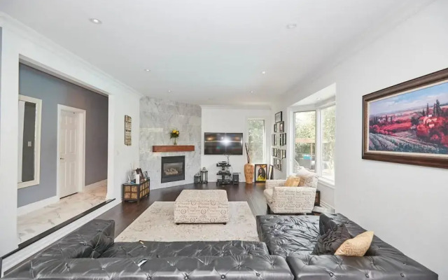 Gorgeous Victoria Villa w Private Pool Orchard