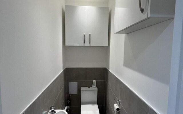 Inviting & Spacious 3BD Flat - Shadwell