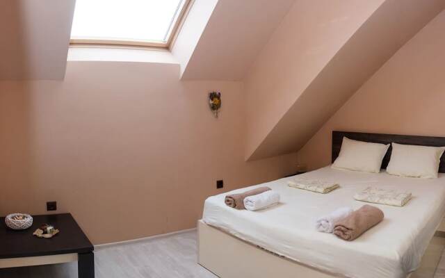 FM Economy 2-BDR Apartment - Varna Bay